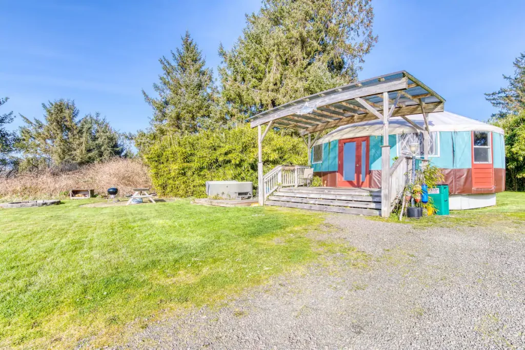 Enjoy your own private space in this beautiful, large, 525 square foot yurt with luxury amenities!