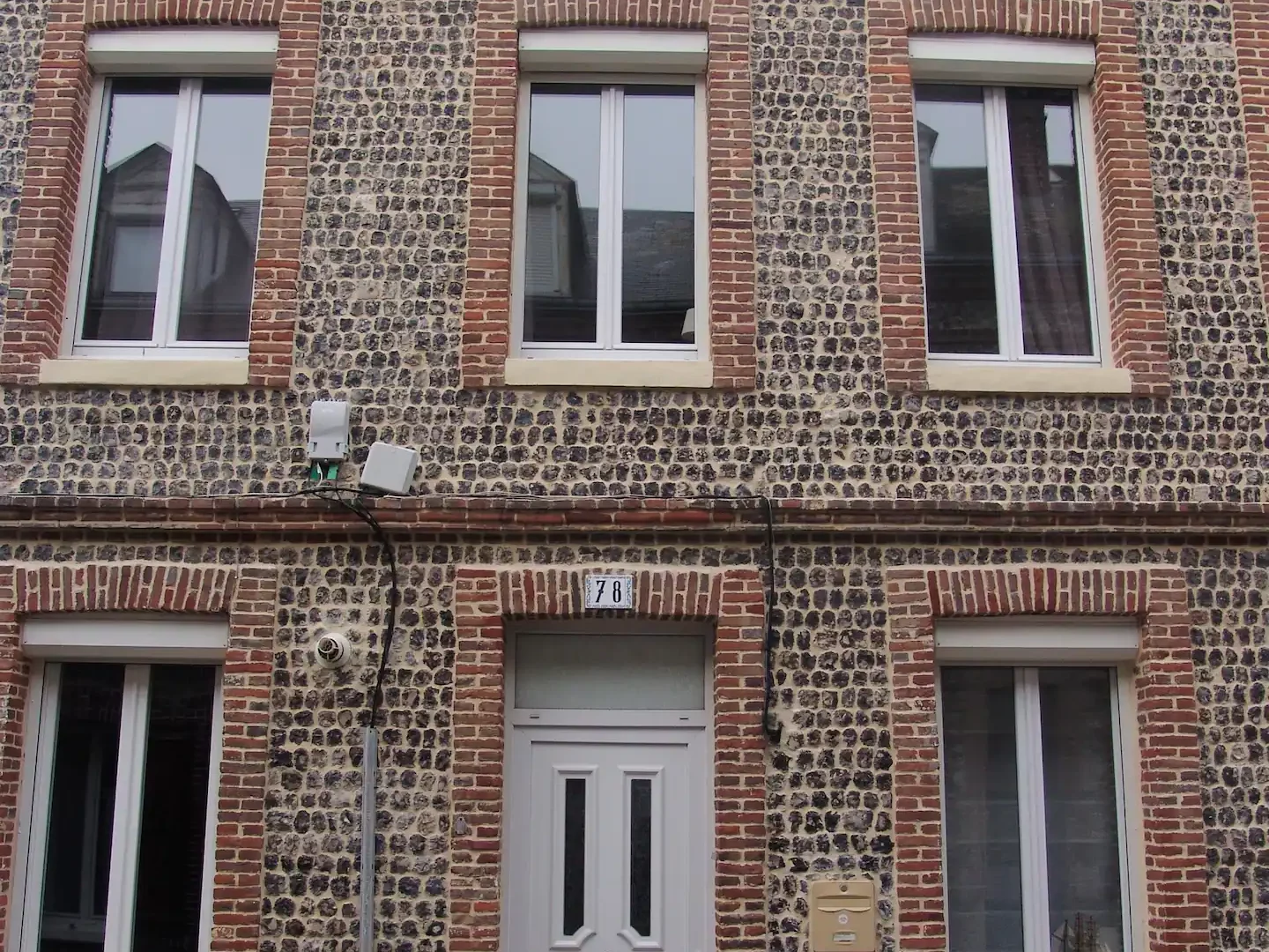 Traditional fisherman's house, comfortable, entirely at your disposal.