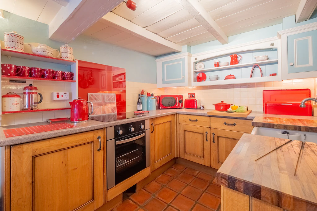 A charming Grade II listed thatched home with unique cottage characteristics.