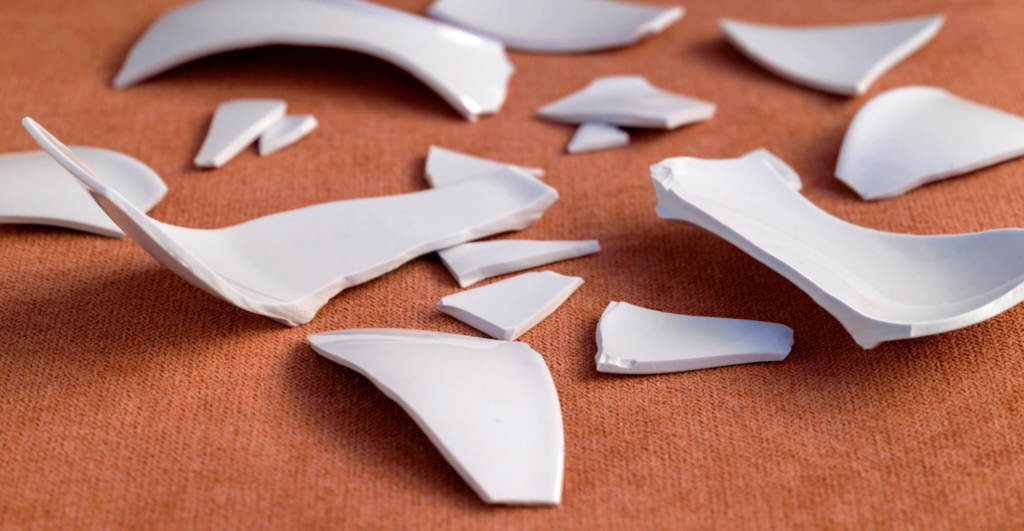 What are the most common types of accidents, how to avoid problems, and how hosts react?