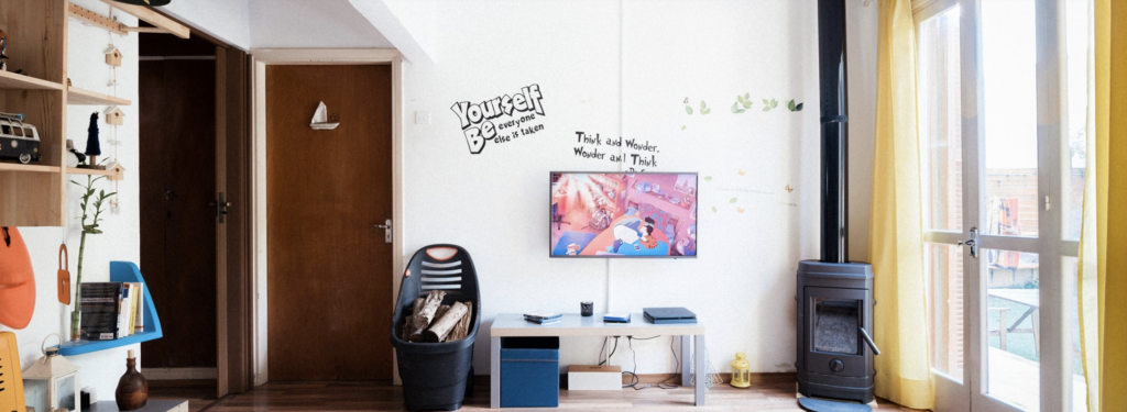 Facebook Groups for Airbnb Hosts - "The Huddle" - social media tips for Airbnb owners FB group