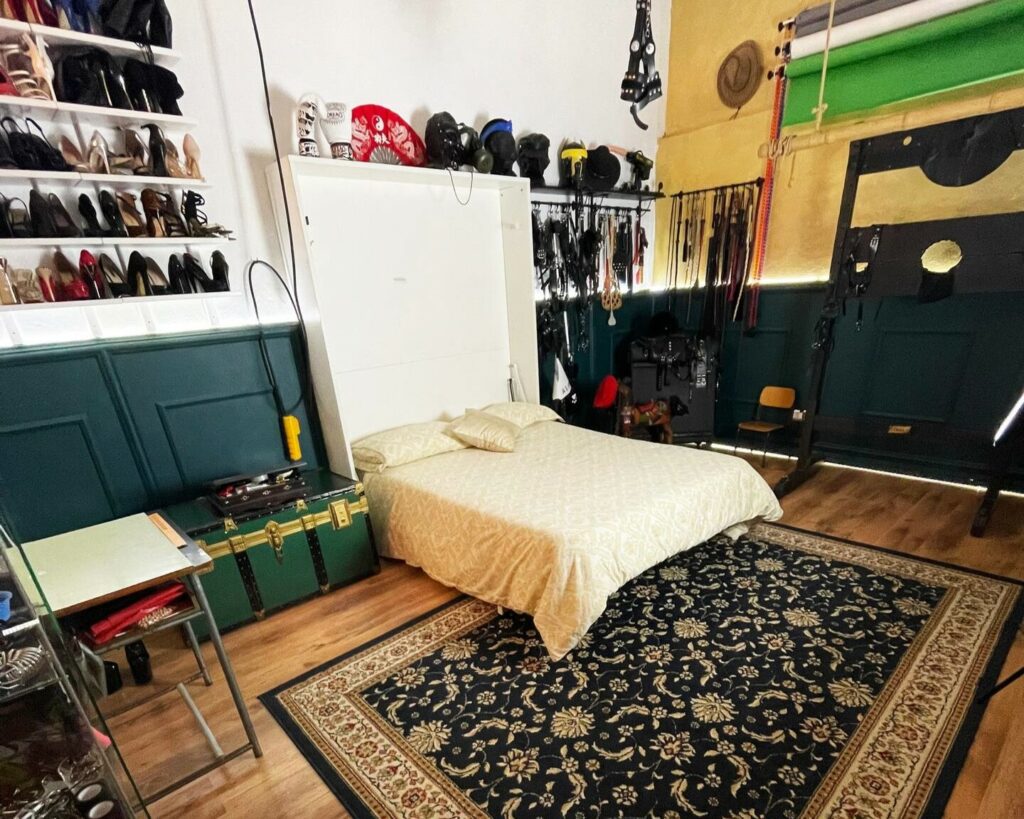 Top-notch adult-only property with complete fetishes and BDSM equipment.
