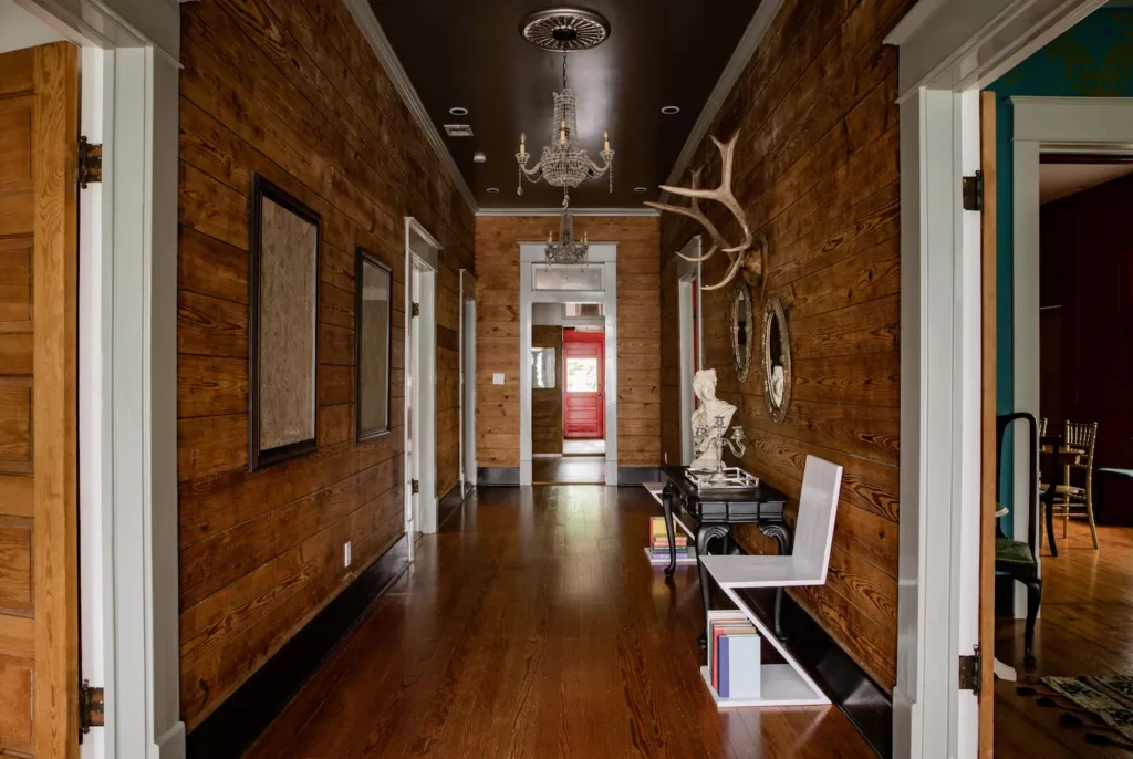 The vibrant bustle of Austin is at your doorstep.