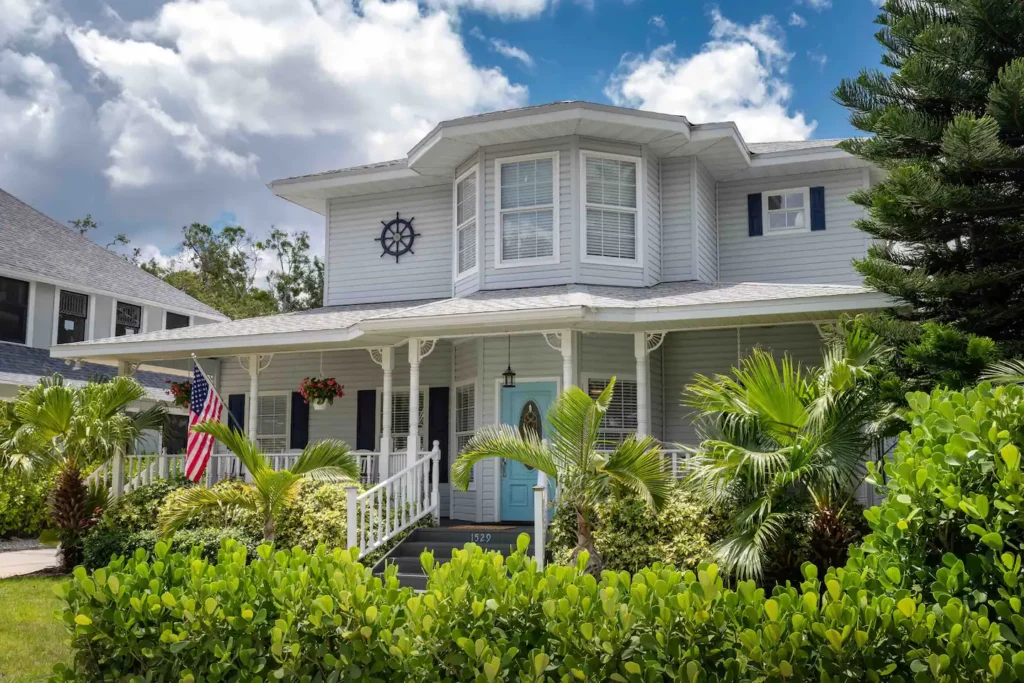 The Riverhouse Retreat built in 1925