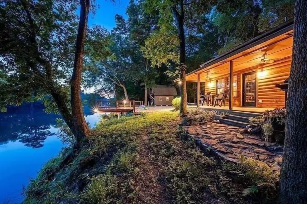 Riverside Oklahoma Airbnb with hot tub

You're the Reason

Location: Eagletown, Oklahoma